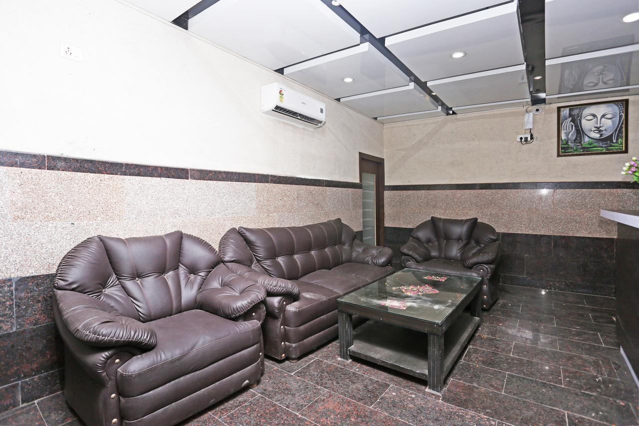 Oyo 8226 Rd Inn 巴特那 外观 照片