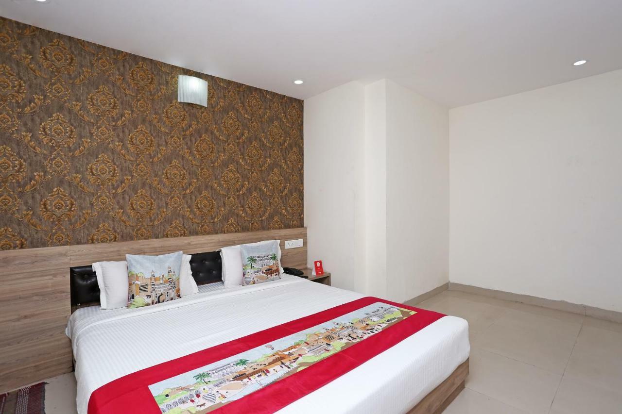 Oyo 8226 Rd Inn 巴特那 外观 照片